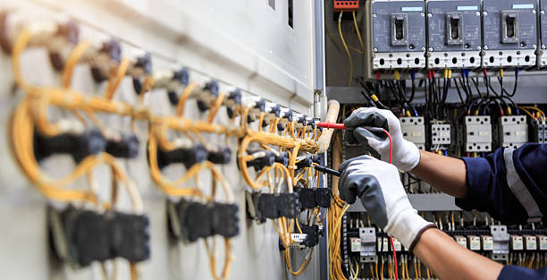 Professional Electrician technician working in Alvord, TX